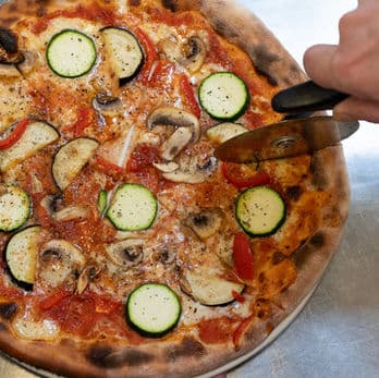 Pizza and drinks at Horse & Wig in Holborn